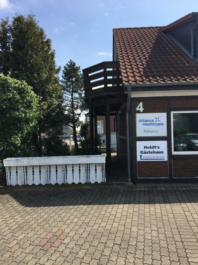 Heldt'S Gastehaus Hotell Harsum Exteriör bild